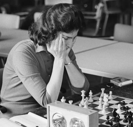 La question people sur les échecs © Chess & Strategy