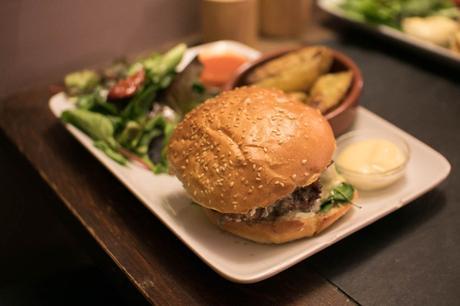 hamburger trois fromages
