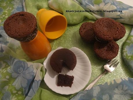 CUPCAKES AU CHOCOLAT / CHOCOLATE CUPCAKES / CUPCAKES DE CHOCOLATE / كاب كيك بالشكلاط