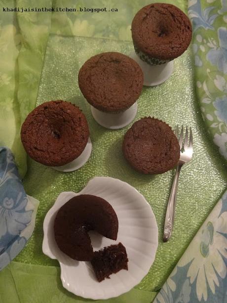 CUPCAKES AU CHOCOLAT / CHOCOLATE CUPCAKES / CUPCAKES DE CHOCOLATE / كاب كيك بالشكلاط