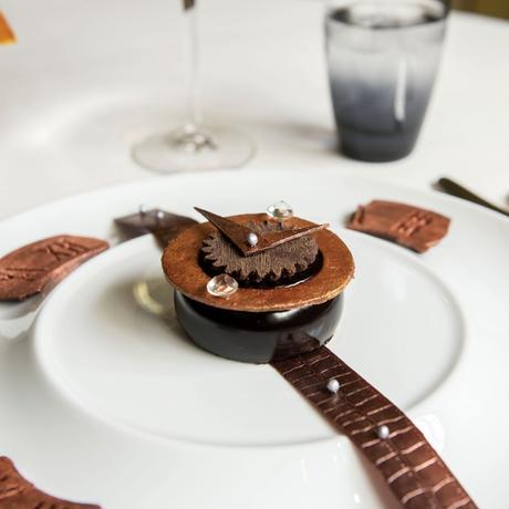 La Maison Bucherer et l’Hôtel Westminster s’associent & créent un dessert  exceptionnel : l’Instant Chocolat by Bucherer.