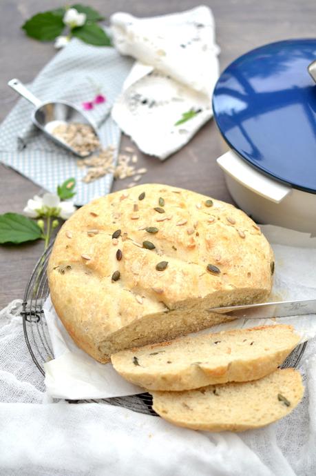 Pain maison aux graines [ En Cocotte ]