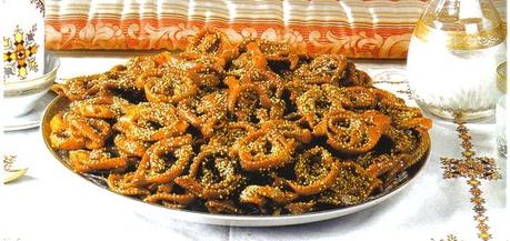 Recette chebakia marocaine Patisserie Ramadan : chabakia au graine de sesame