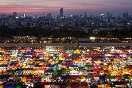 Kajan Madrasmail/ National Geographic Travel Photographer of the Year Contest. Colorful Market. Bangkok, Thailande