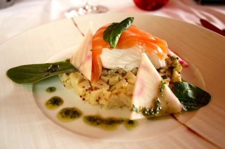 Cœur d'artichaut, saumon, œuf mollet © P.Faus