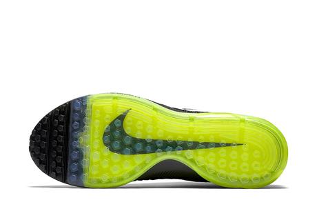 Nike-Zoom-All-Out-Flyknit-Black-Crimson-Volt-05