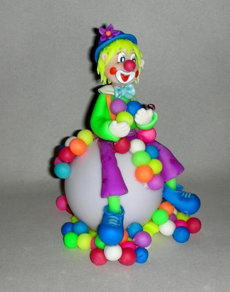 Veilleuse led avec Clown fluo en porcelaine froide