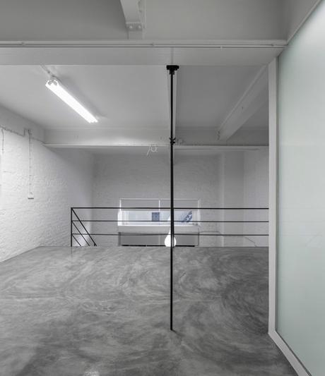 Conseilsdeco-Anjos-Loft-minimalisme-formation-architecte-interieur-universite-Lisbonne-Joao-Tiago-Aguiar-rehabilitation-usine-Portugal-09