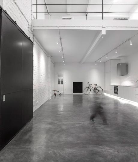 Conseilsdeco-Anjos-Loft-minimalisme-formation-architecte-interieur-universite-Lisbonne-Joao-Tiago-Aguiar-rehabilitation-usine-Portugal-06