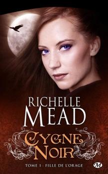 Couverture Cygne noir, tome 1 : Fille de l'orage