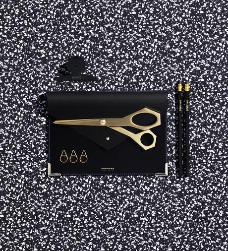 Discoveries No.26 Daily Fiction by Norman Copenhagen Daily Fiction par Norman Copenhagen