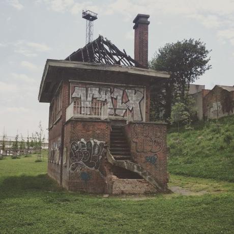 CHRONIQUE PEOPLE (02/06/16) : « Ce n’est pas pour ses talents de chanteur que tu l’as engagé »