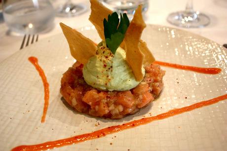 Tartare de saumon © P.Faus