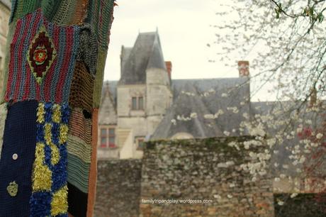 chateau-goulaine-yarn-bombing-2