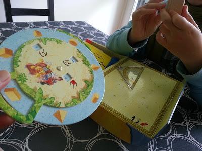 Encore quelques solides (polyèdres) et leurs patrons