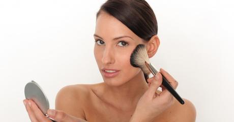 preparer sa peau au maquillage