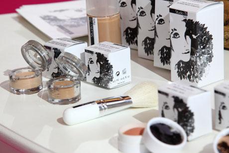 Boutique maquillage bio Paris : Houppette et Compagnie, soins et maquillage bio