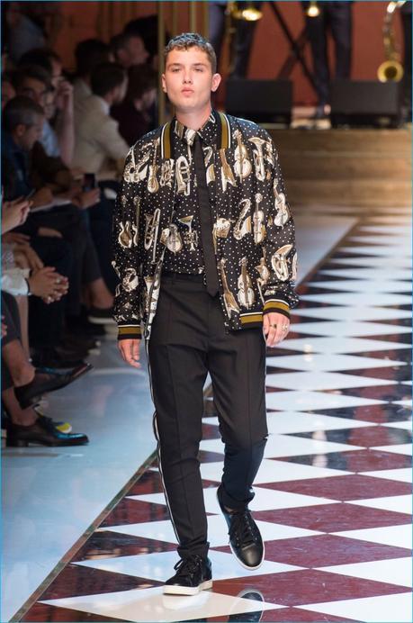 MILAN FASHION WEEK : Dolce & Gabbana, des pois, de la musique et des fils de … Dolce-Gabbana-2017-Spring-Summer-Mens-Collection-002-800x1204