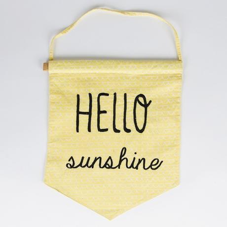 hellosunshinedrapeausassandbell__056513000_1407_17032016