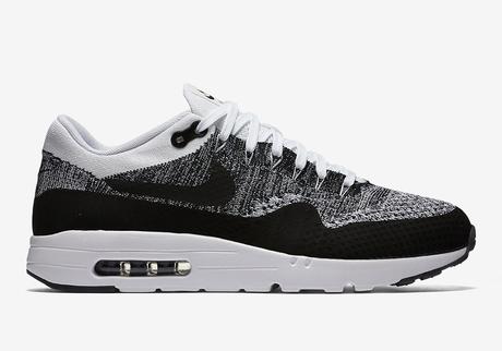 843384-100-nike-air-max-1-ultra-flyknit-Black-White-02