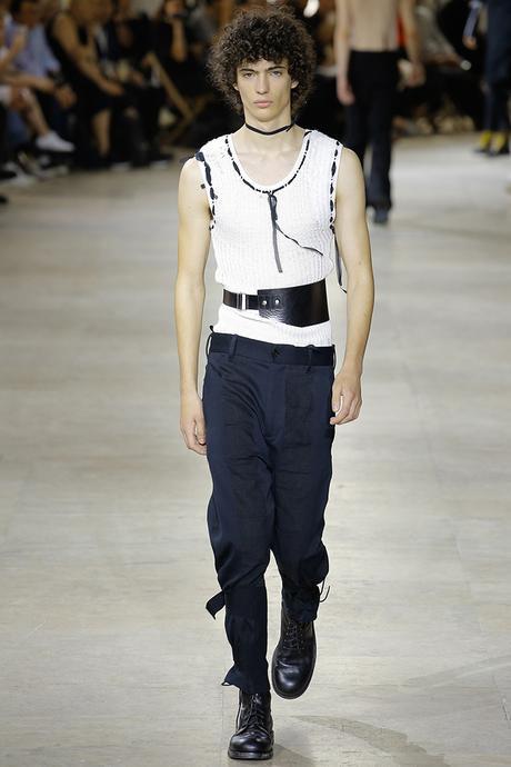 UN MODÈLE DU DIMANCHE : Feliz Cumpleaños, PIERO MENDEZ Ann Demeulemeester SS17 -Paris