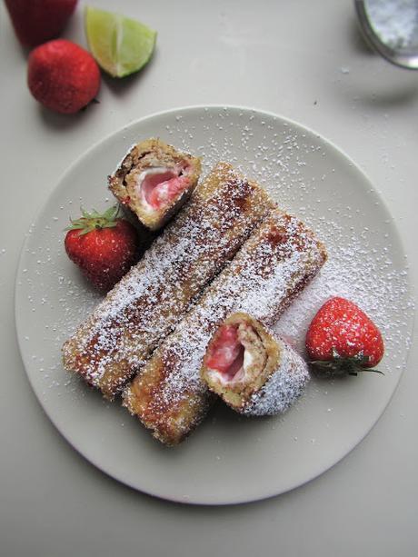 Pain perdu roulé aux fraises. [Battle Food #44]