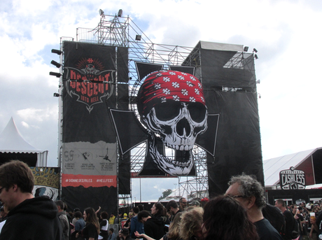 La tête dans les nuages et le cœur au Hellfest blog mode nantes tyrolienne hellfest