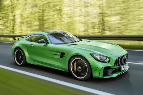 Mercedes voit la vie en vert avec sa nouvelle AMG GT R