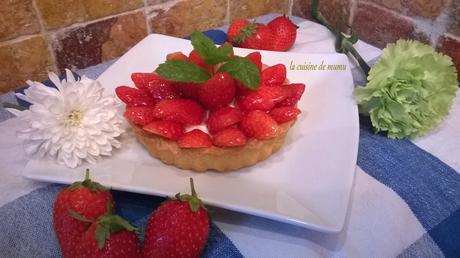 Les tartelettes aux fraises sur crème diplomate WP_20160607_077