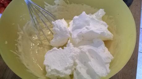 Les tartelettes aux fraises sur crème diplomate WP_20160305_021