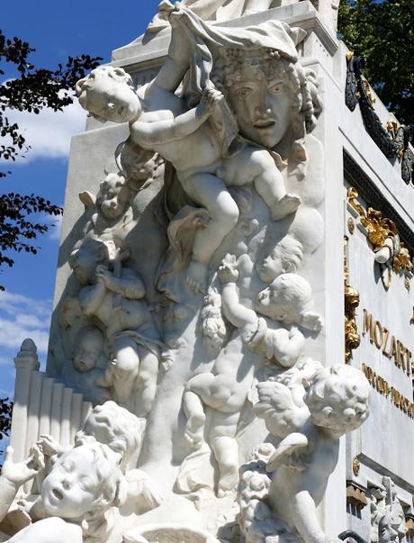 Vienne: le monument à Mozart du Burggarten