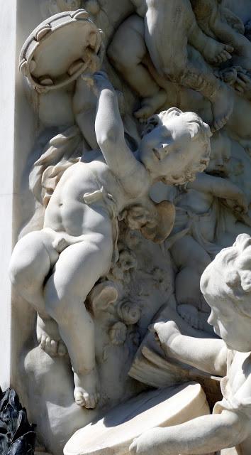 Vienne: le monument à Mozart du Burggarten