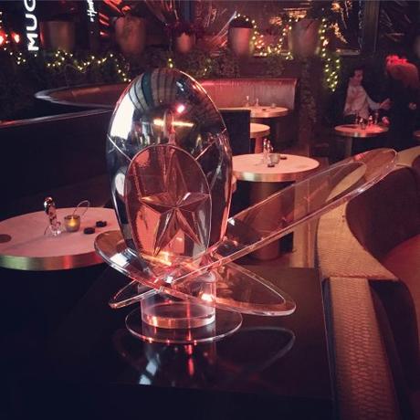 Anegl Muse flacon étoile en orbit