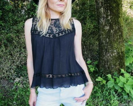 Look chino & black fringes