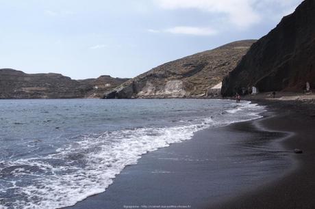 Red-Beach-Santorin-eviter-monde_gagaone-8