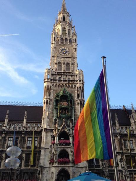 CSD München heute 12U  /Gay Pride Munich / Marche des fiertés TODAY from 12 am Marienplatz
