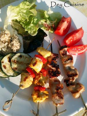 Duo de brochettes : yakitori o'hokkaido & poulet aux légumes grillés