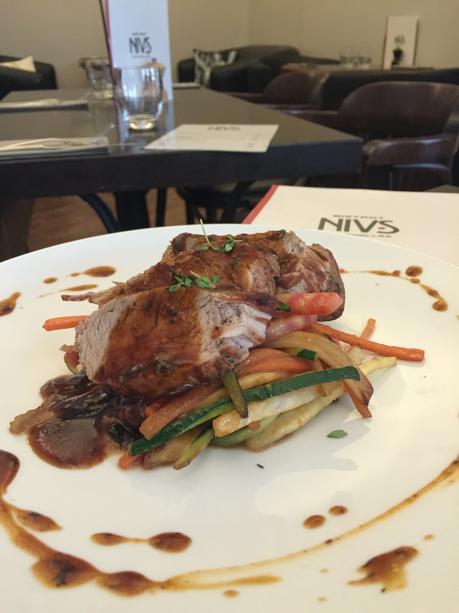 LE NIV’S : LE BISTROT SYMPA AU COEUR DU VILLAGE DES BATIGNOLLES