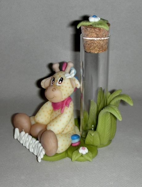 Pot à dragée avec Charlotte la girafe