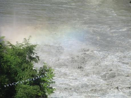 France - Baisse des eaux du rhône à Génissiat