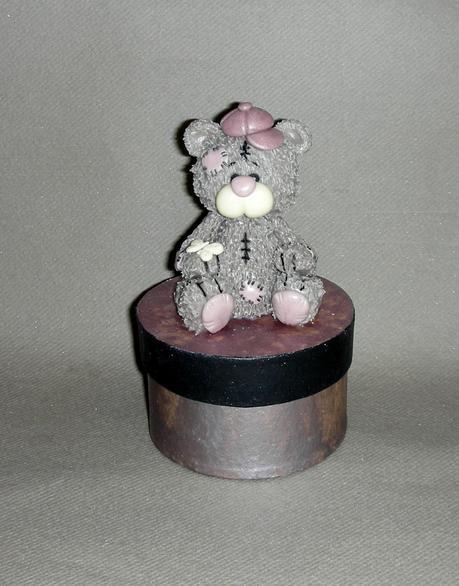 Boite avec p'tit ourson en porcelaine froide