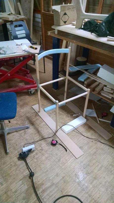 Chaise Notch par Collin Velkoff 