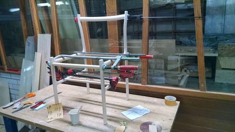 Chaise Notch par Collin Velkoff 