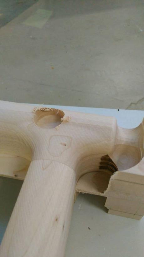 Chaise Notch par Collin Velkoff 