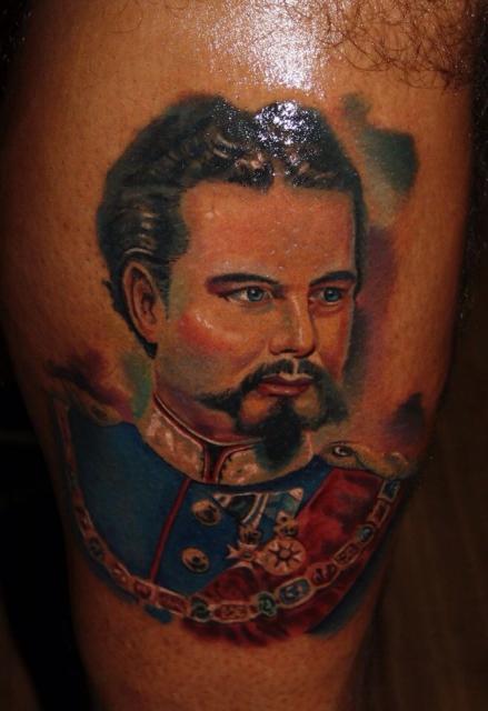 Ludwigmania: se faire tatouer à l´effigie du Roi Louis II de Bavière / König Ludwig Tattoos