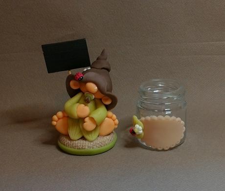 pot à dragée avec bébé lutin en porcelaine froide pot à dragée avec bébé lutin en porcelaine froide