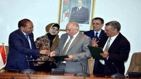 Industrie: 3 accords d'investissements algéro-indonésiens de 4,5 milliards usd