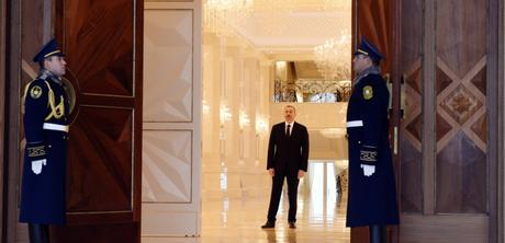 10 Mauvais Calculs Politiques au Nord de l'Amérique (depuis la télé)