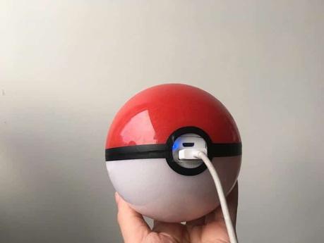 Pokémon Go : découvrez la batterie de poche en forme de PokéBall !