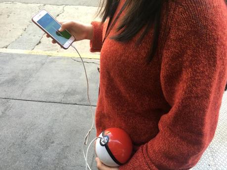 Pokémon Go : découvrez la batterie de poche en forme de PokéBall !